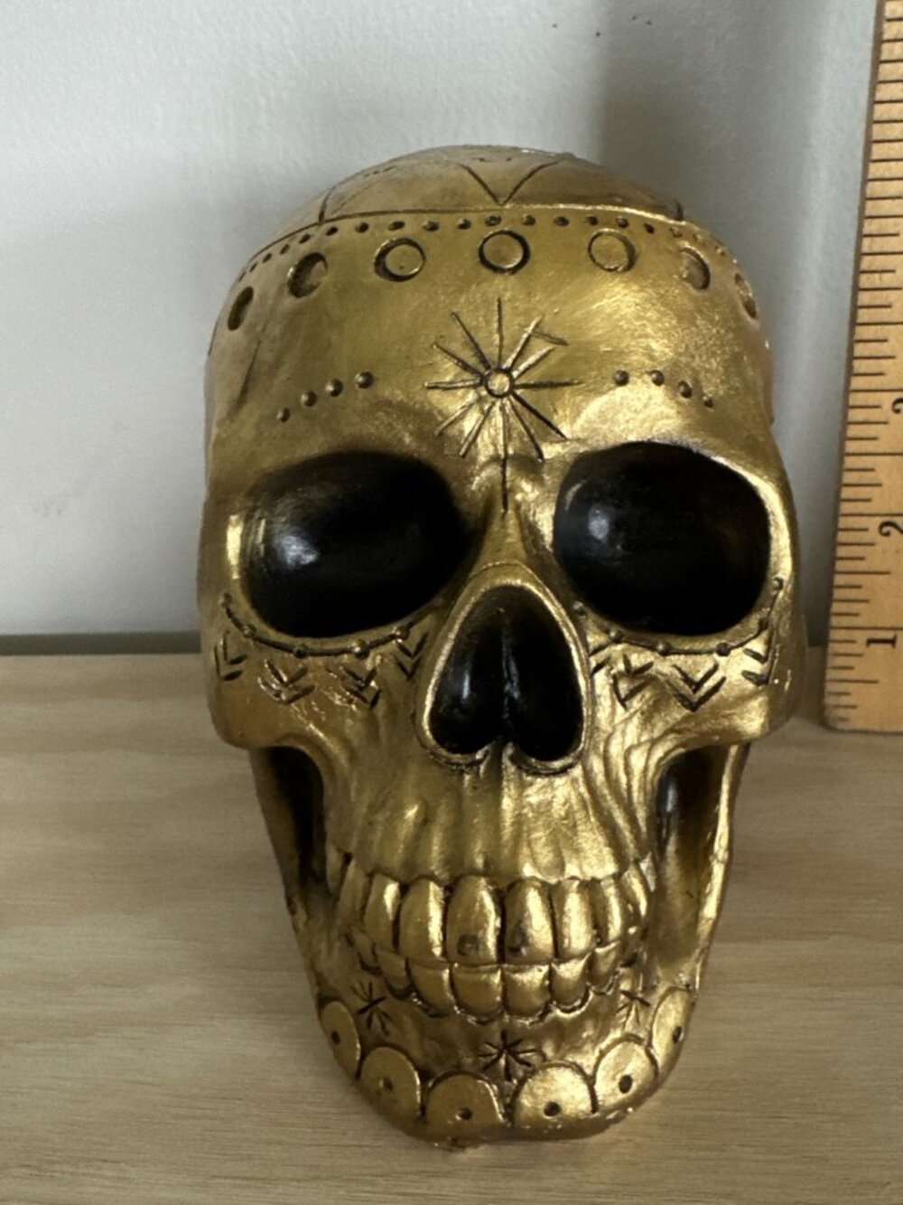 Gold Skull Halloween Decor